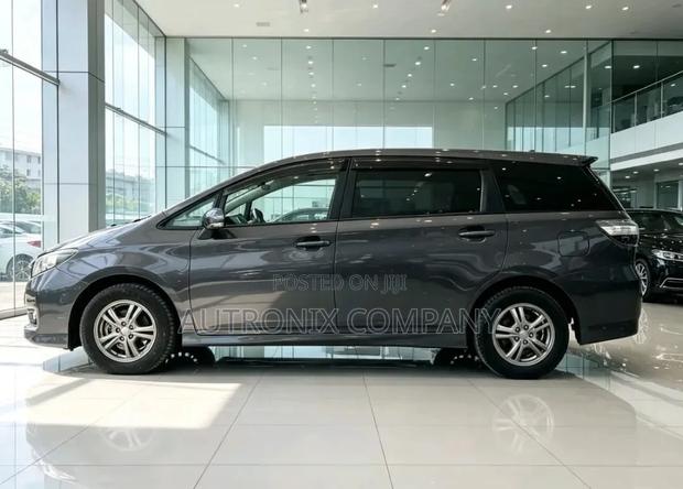 Toyota Wish 2013 Gray