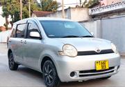 Toyota Sienta 2005 Silver for sale