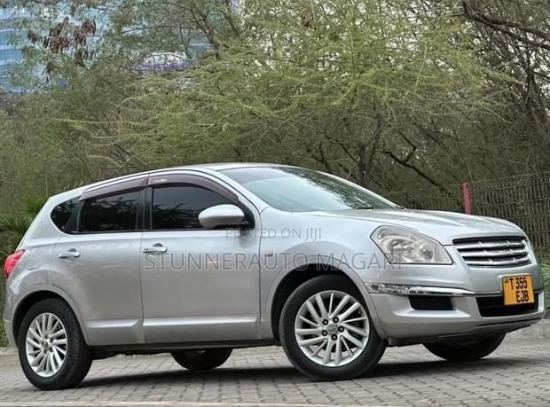 Nissan Dualis 2010 Silver