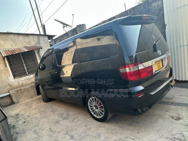 Toyota Alphard 2004 Black