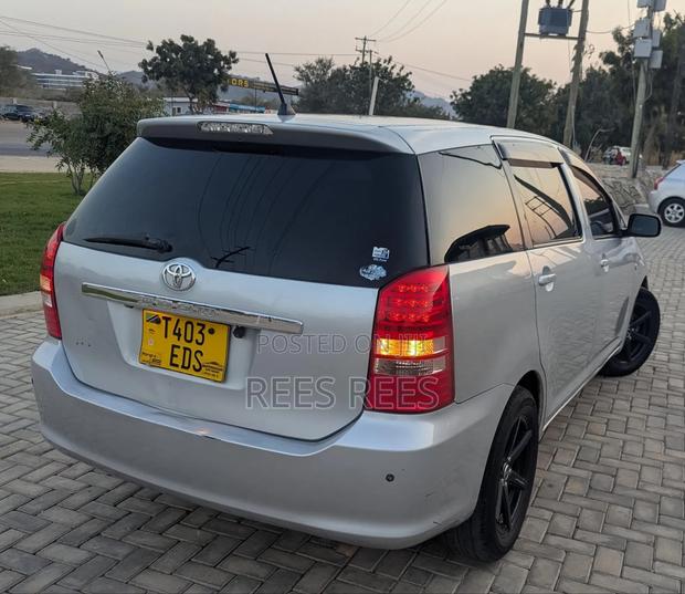 Toyota Wish 2007 Silver