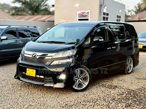 Toyota Vellfire 2009 Black