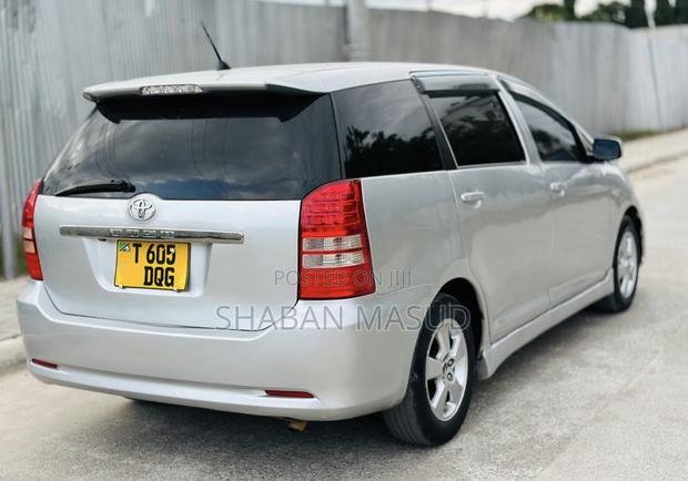 Toyota Wish 2006 Burgundy