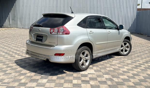 Toyota Harrier 2006 Silver