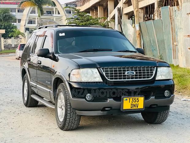 Ford Explorer 2005 Black