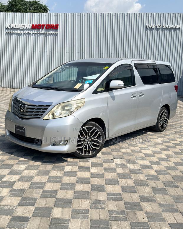 Toyota Alphard 2009 Silver
