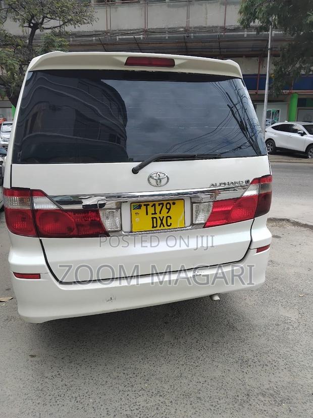 Toyota Alphard 2004 Pearl