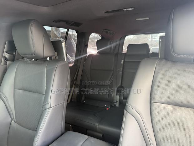 Toyota Land Cruiser 2025 Black