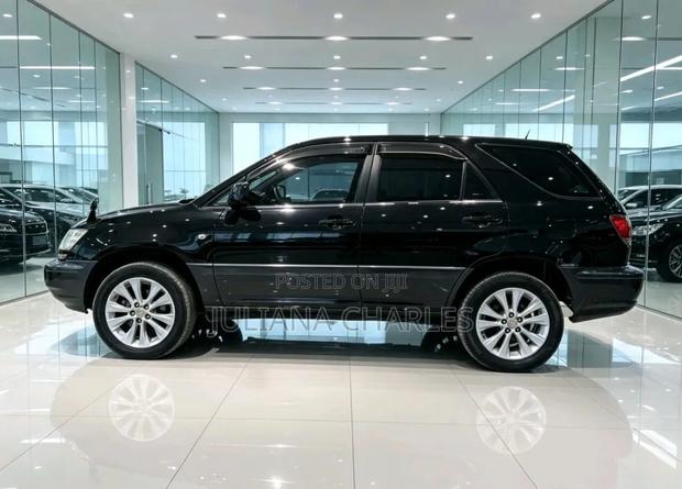 Toyota Harrier 1999 Black
