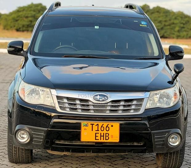 Subaru Forester 2011 Black