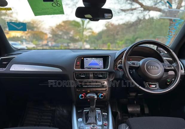 Audi Q5 2015 Black