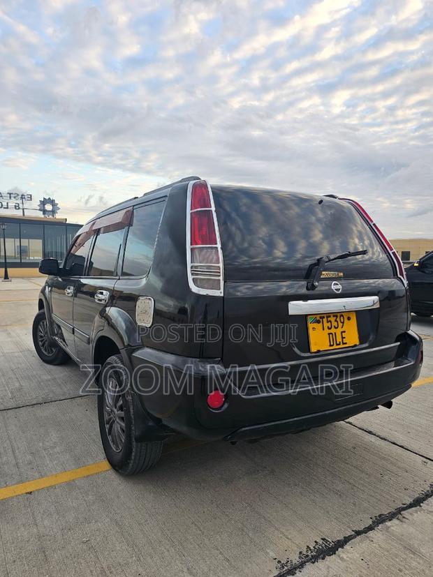 Nissan X-Trail 2006 Black
