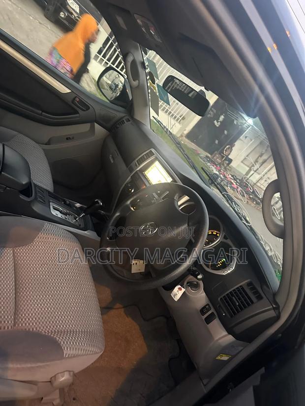 Toyota Hilux Surf 2007 Black