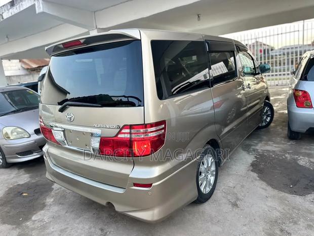 Toyota Alphard 2007