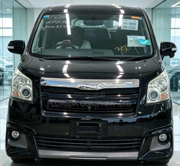 Toyota Noah 2007 Black