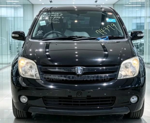 Toyota IST 2004 Black