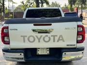 Toyota Hilux 2021 White for sale