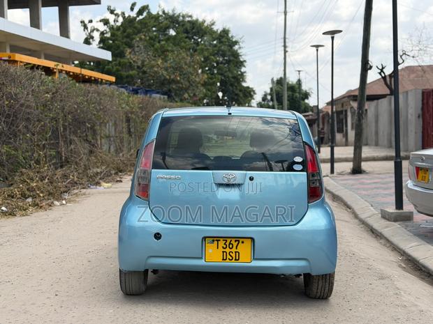 Toyota Passo 2005 Blue