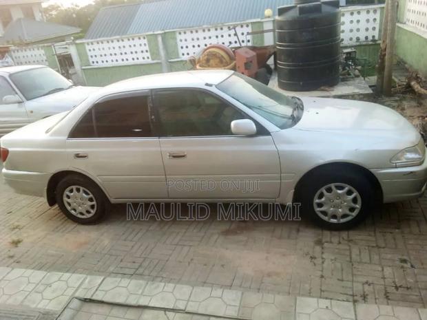 Toyota Carina 2001 Silver