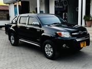 Toyota Hilux 2.5 D-4D Double Cab 2008 Black for sale
