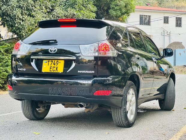 Toyota Harrier 2011 Black