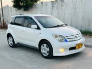 Toyota IST 2003 White for sale