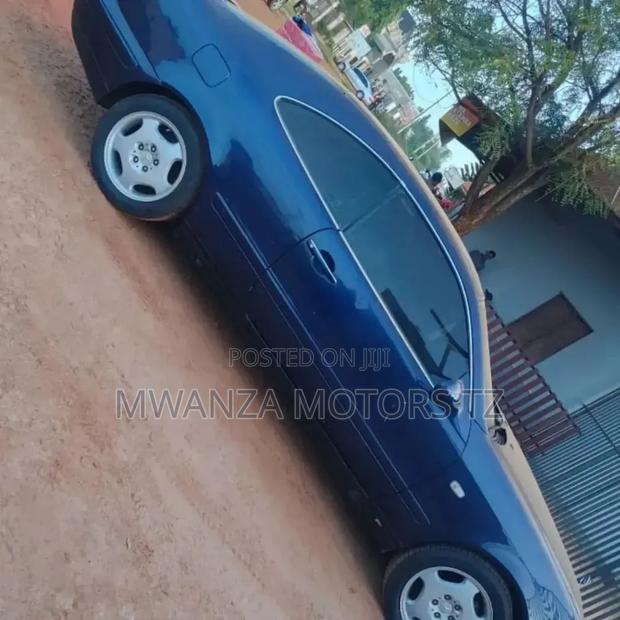 Mercedes-Benz C-Class 2004 Blue