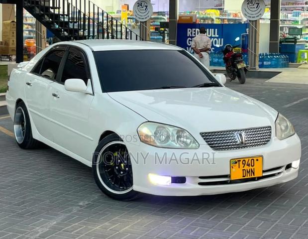 Toyota Mark II 2003 White