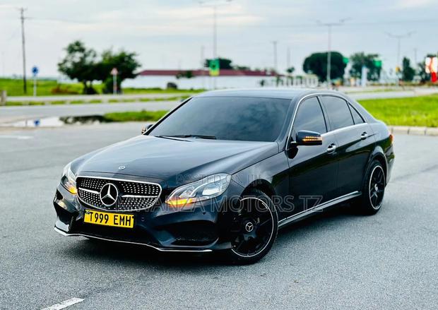 Mercedes-Benz E200 2015 Black
