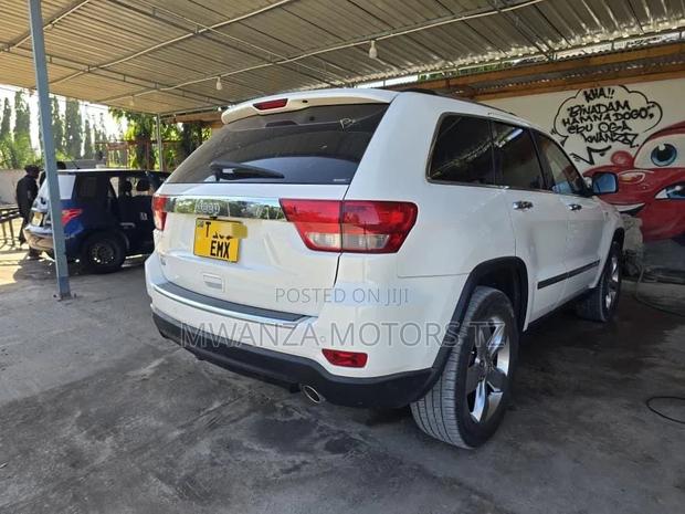 Jeep Cherokee 2013 White