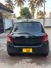 Toyota Vitz 1.0 FWD 3dr 2004 Black for sale