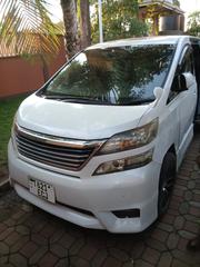 Toyota Vellfire 2011 White for sale