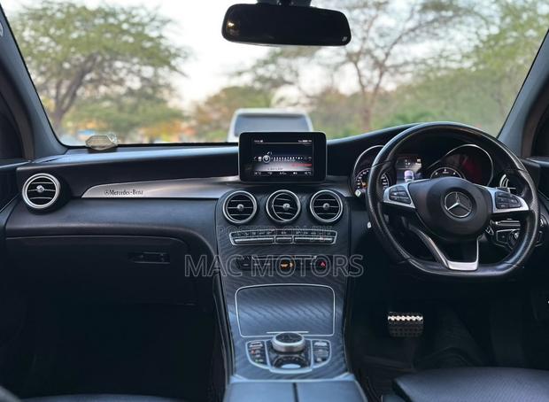 Mercedes-Benz GLC-Class 2017 Silver