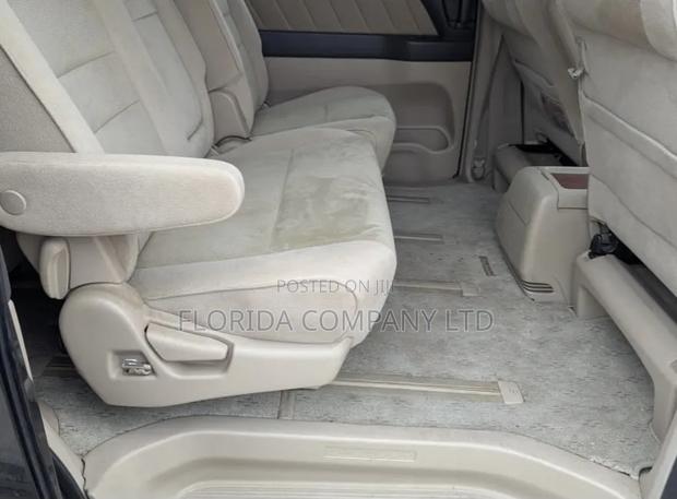 Toyota Alphard 2005 Black