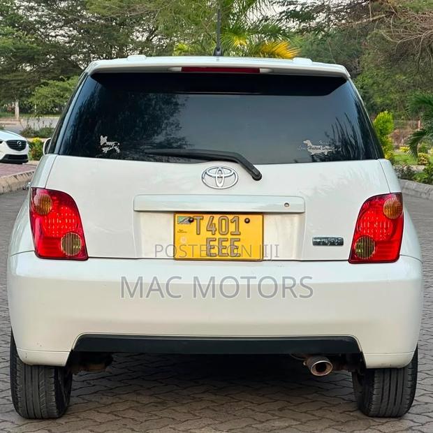 Toyota IST 2005 White