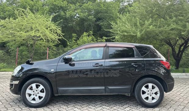 Nissan Dualis 2010 Black