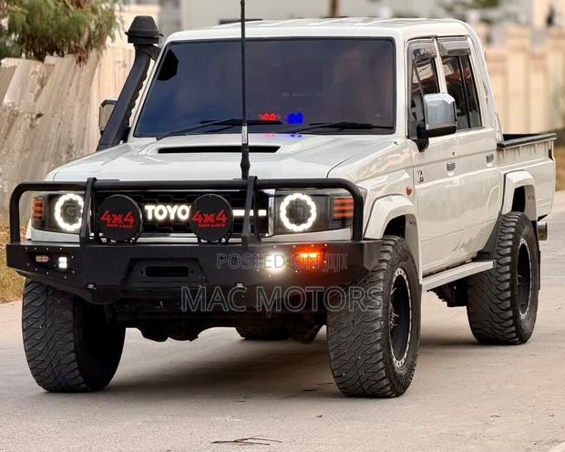 Toyota Land Cruiser 4.5 V8 TD 2016 White