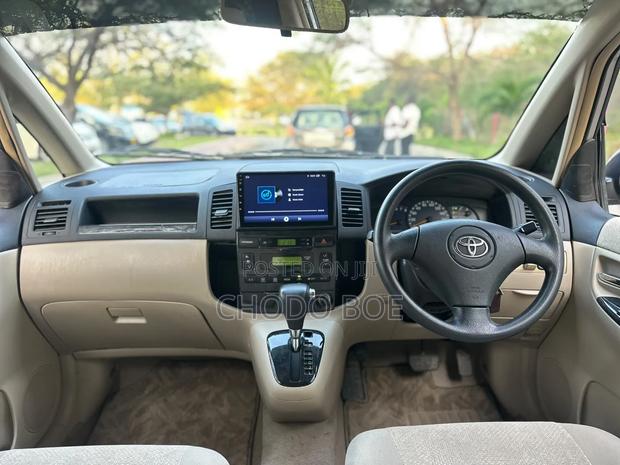 Toyota Corolla Spacio 2005 Beige