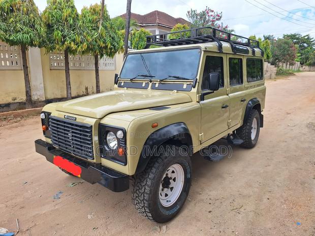 Land Rover Defender 2004 Beige