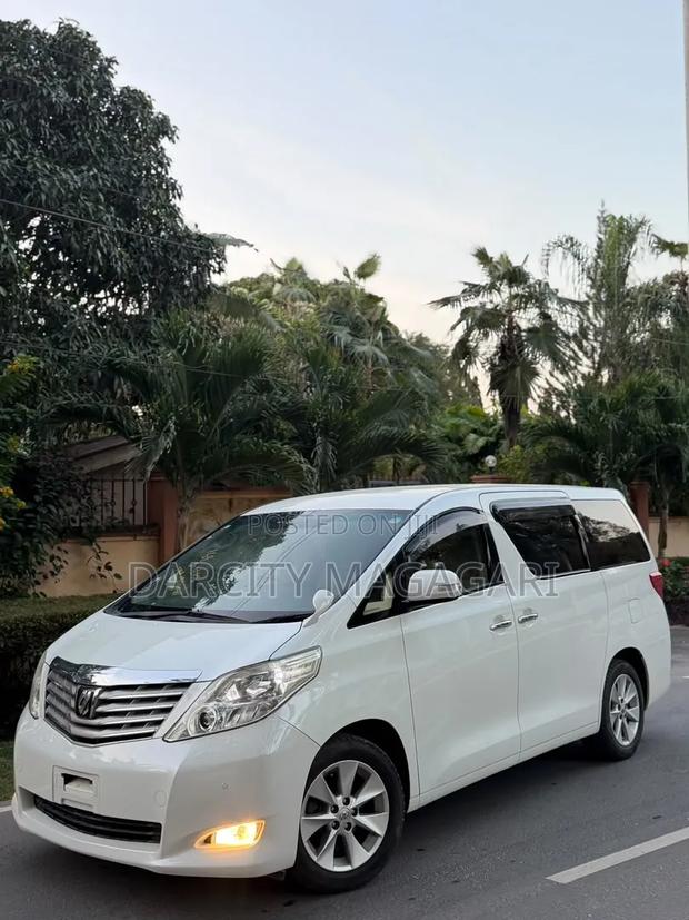 Toyota Alphard 2011 White