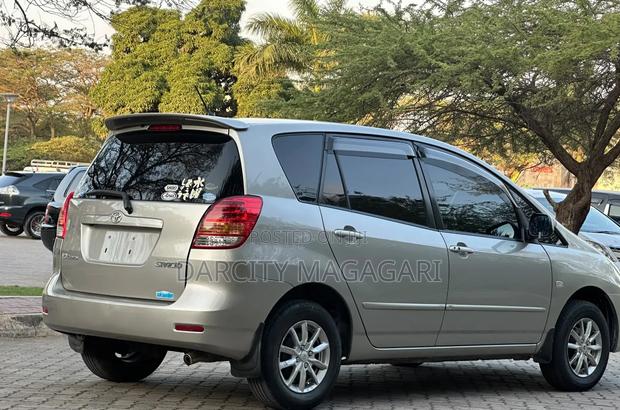 Toyota Corolla Spacio 2006