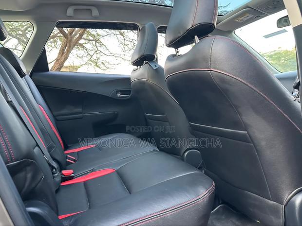 Toyota Ractis 2015 Gray