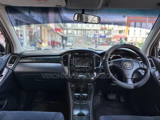 Toyota Kluger 2005 Black