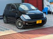 Toyota IST 2005 Black for sale