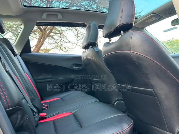 Toyota Ractis 2015 Gray