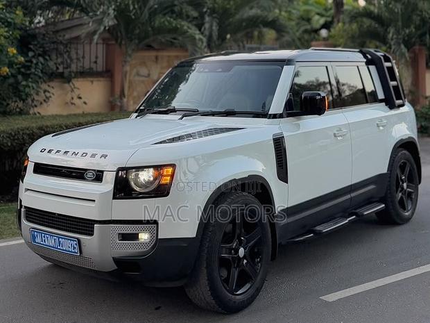 Land Rover Defender 2021 White