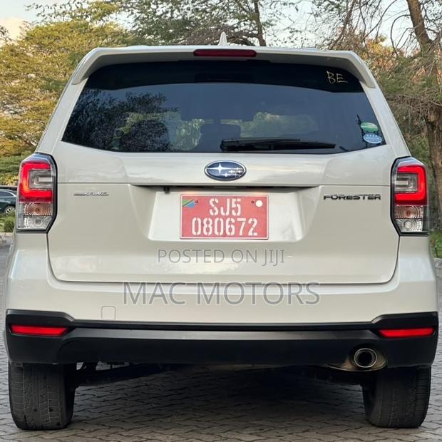 Subaru Forester 2017 White