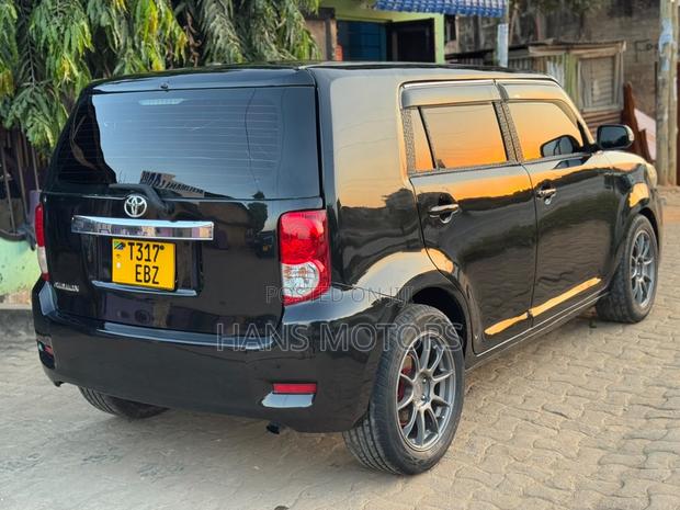 Toyota Corolla Rumion 2009 Black