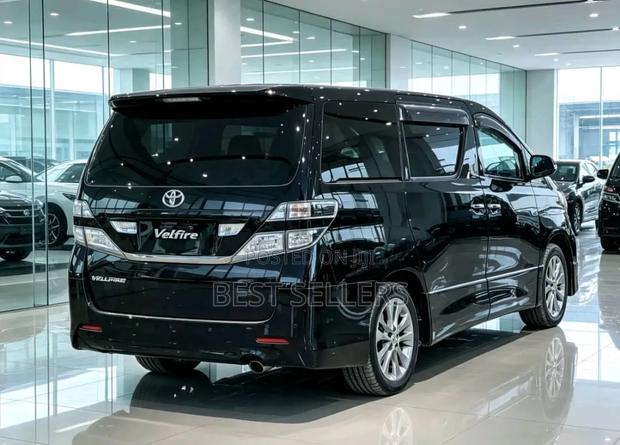 Toyota Vellfire 2010 Black