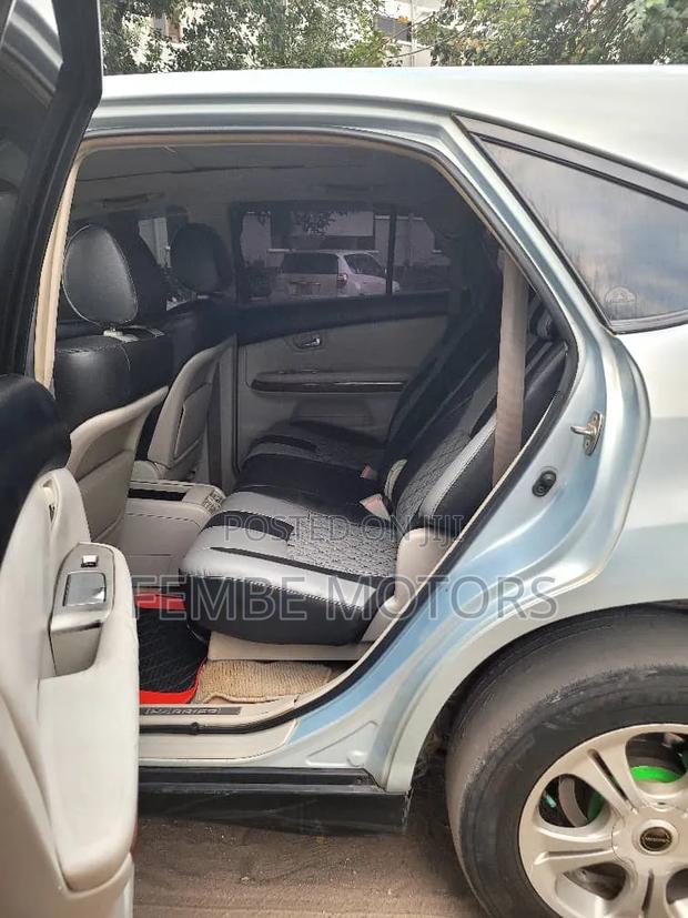 Toyota Harrier 2005 Blue